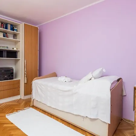4 Bedroom In 公寓