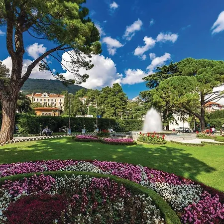 4 Bedroom In Apartmán Opatija