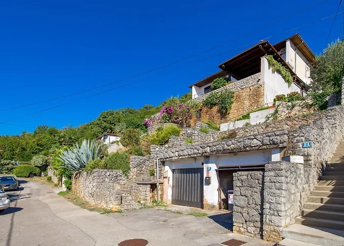 4 Bedroom In Apartamento