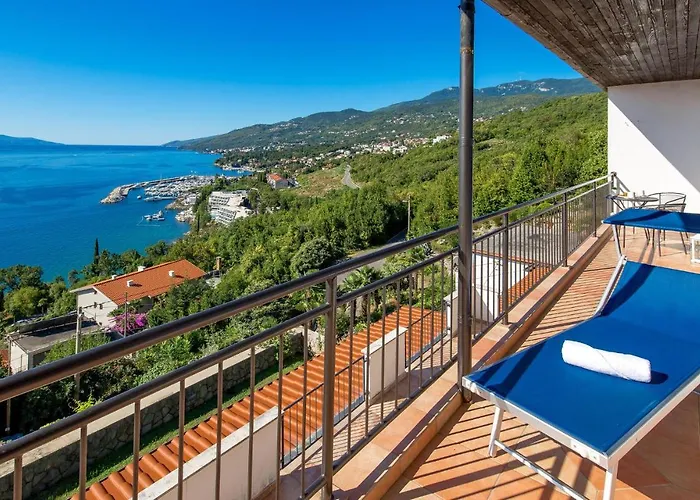 4 Bedroom In Apartamento