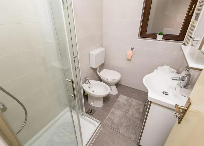 4 Bedroom In Apartament *